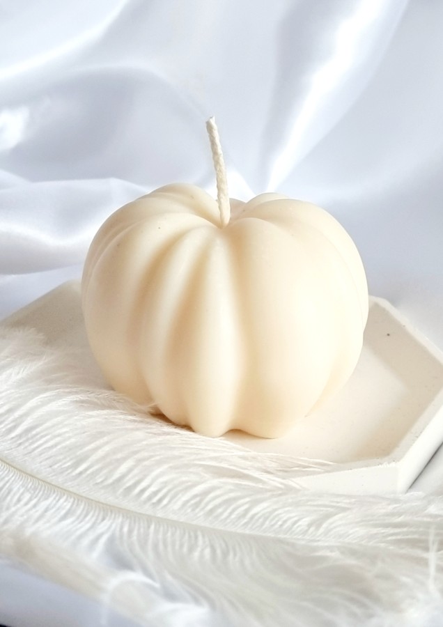 Candle "White pumpkin"
